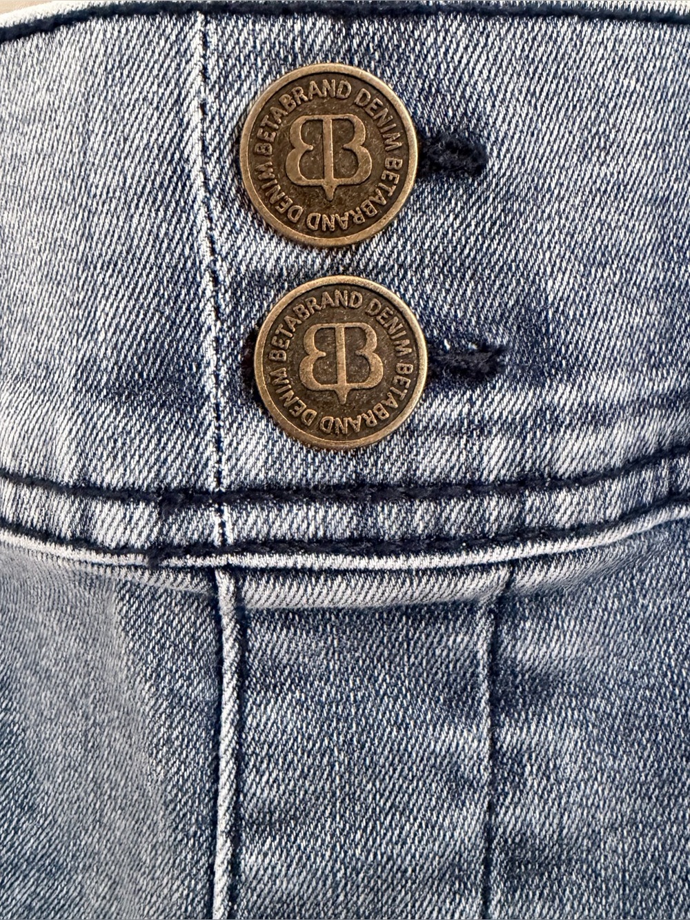Betabrand Denim Shorts Elastic Waist XL - Picture 2 of 7